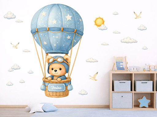 Medvedík v balóne s menom